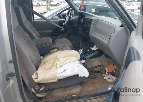 1996 Ford Ranger z USA, uszkodzony, nr VIN 1FTCR10X6TTA39510